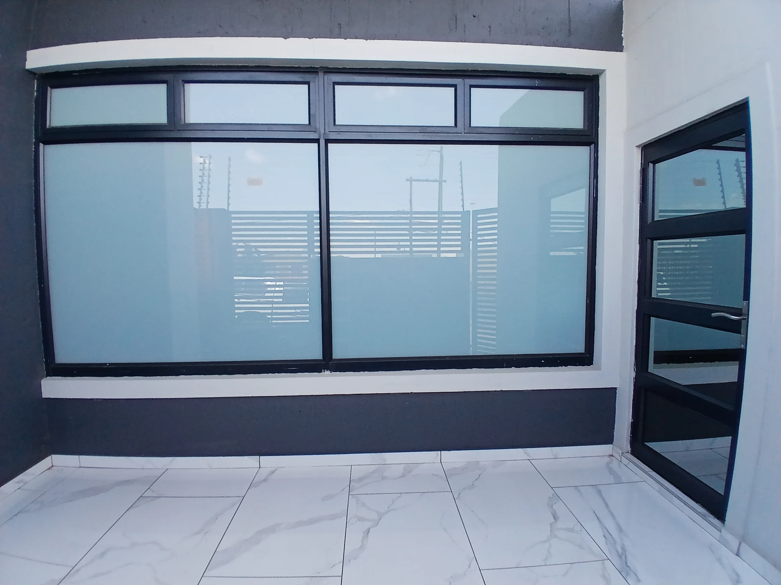 gallery grid image