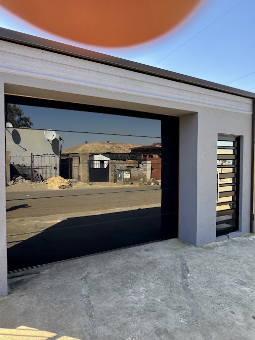 gallery grid image